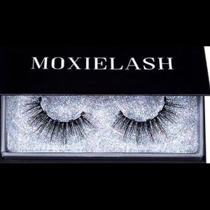 Magnetic lashes moxielash